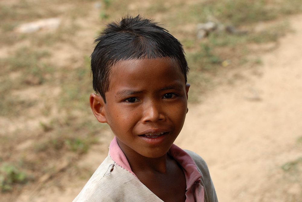 I bambini del Ratanakiri - Sguardi e visi dei bambini del Ratanakiri, il futuro di questa parte di Cambigia.