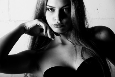 BEAUTY - BLACK AND WHITE 