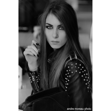 BEAUTY - BLACK AND WHITE 